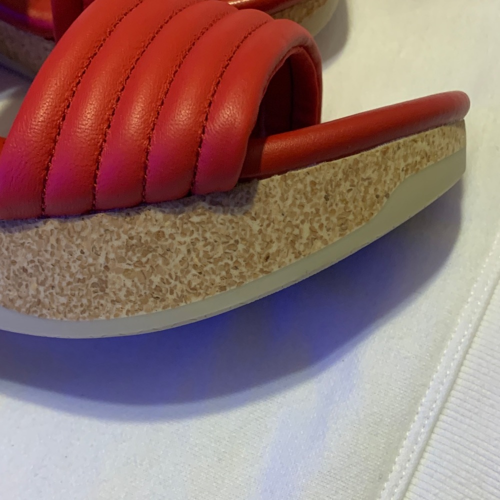 Clarks Women's Bold Red Sandals - Picture 7 of 8